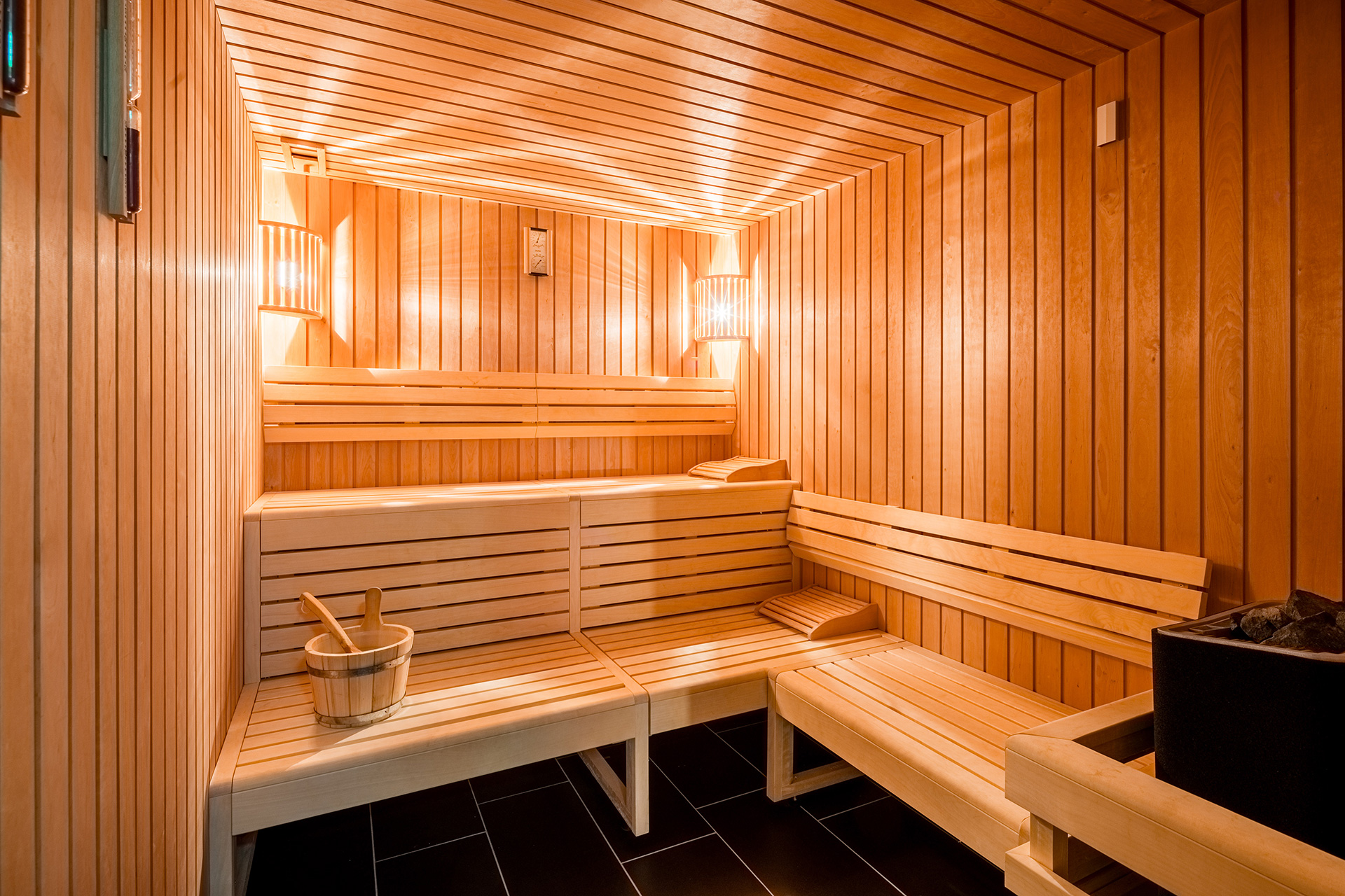 branding-ueberwasser-hotel-3-sauna